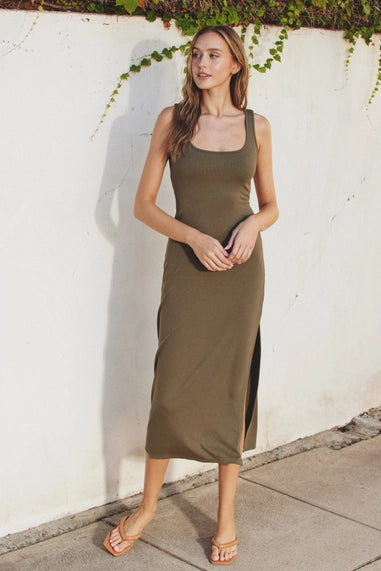 Ribbed Knit Sleeveless Maxi Dress