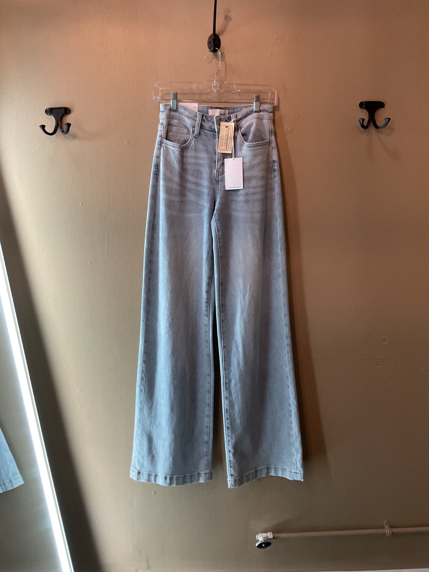 Vervet Light Wash Wide Leg