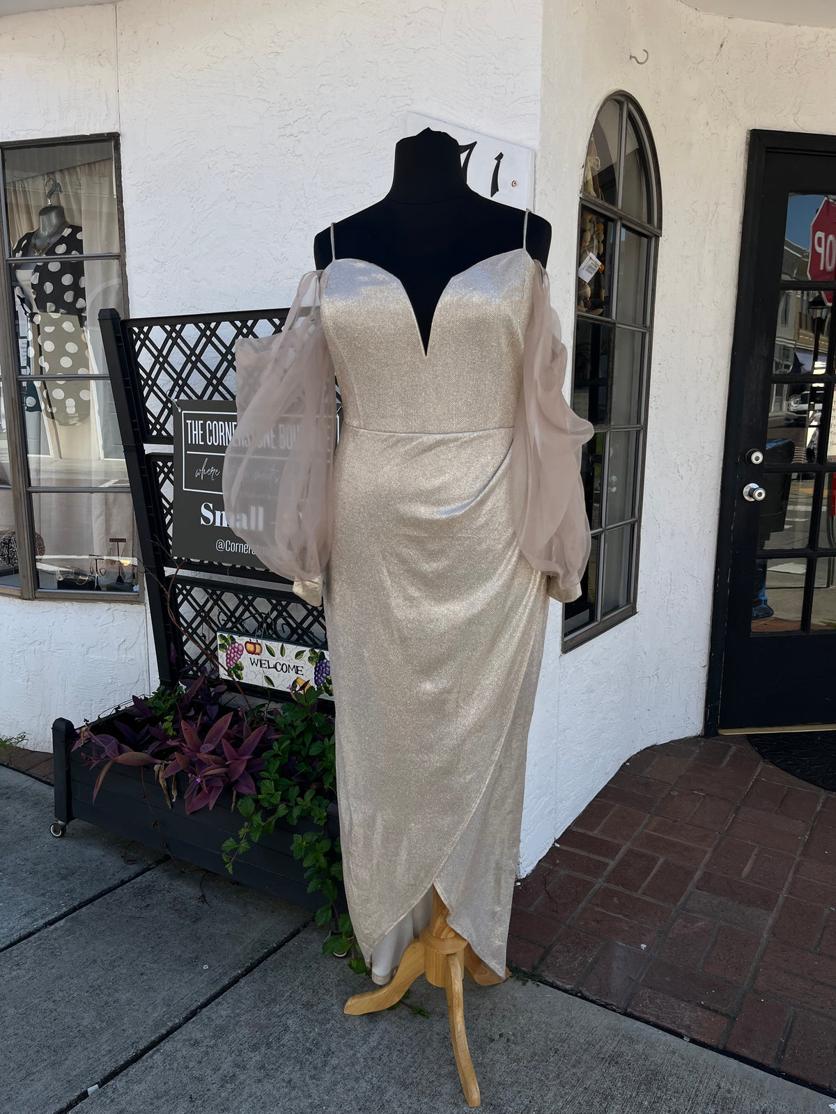 Plus Glitter Mesh Sleeve Formal
