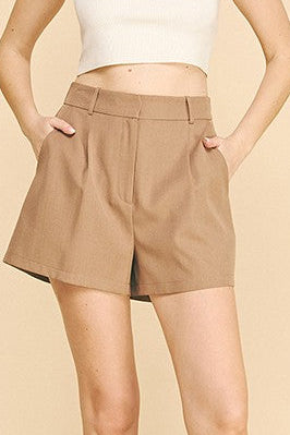 Tan Twill Single Pleated Shorts
